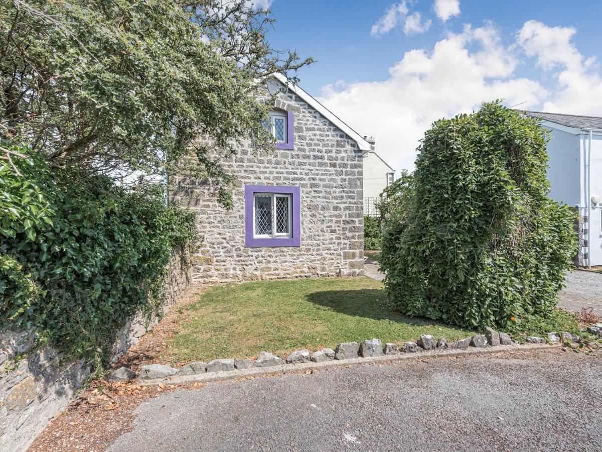 The Coach House Villa Tenby Bagian luar foto
