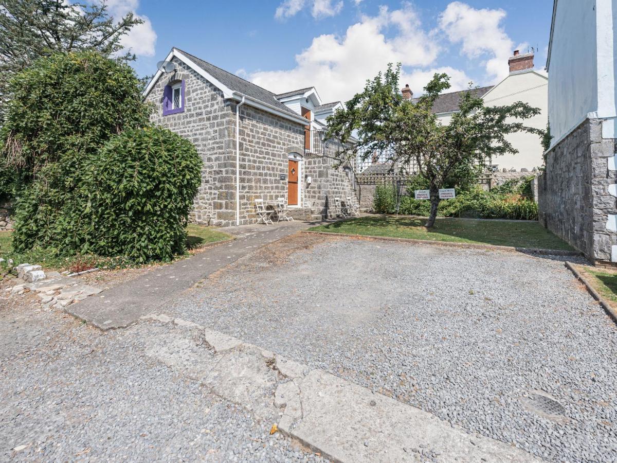 The Coach House Villa Tenby Bagian luar foto