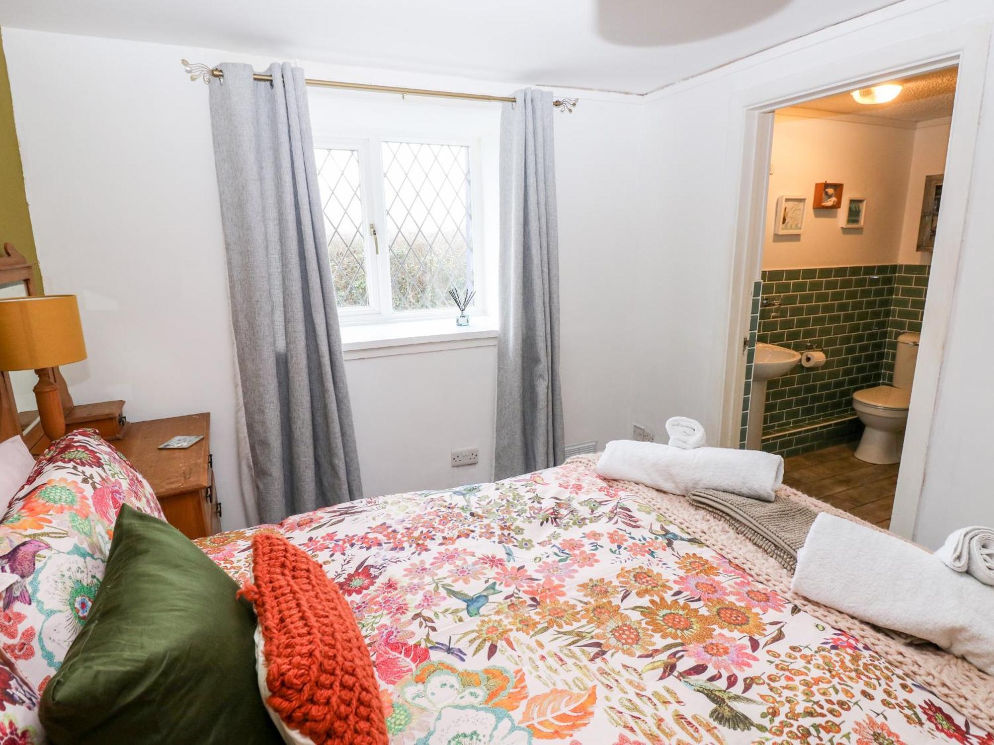 The Coach House Villa Tenby Bagian luar foto